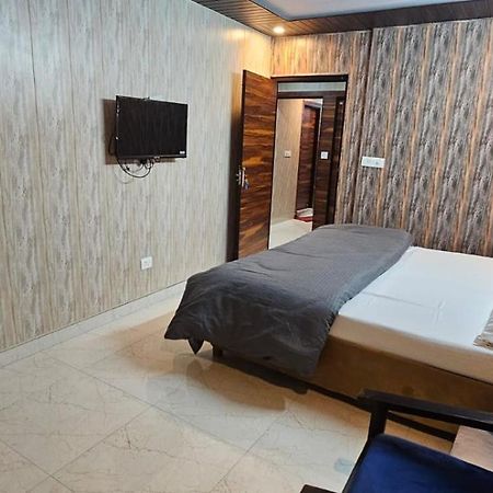 Hotel Mussoorie Gold Mary Buitenkant foto