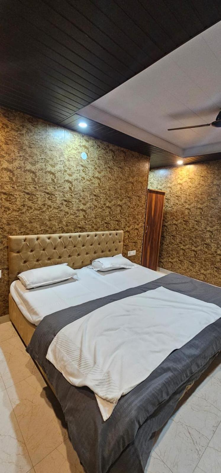 Hotel Mussoorie Gold Mary Buitenkant foto